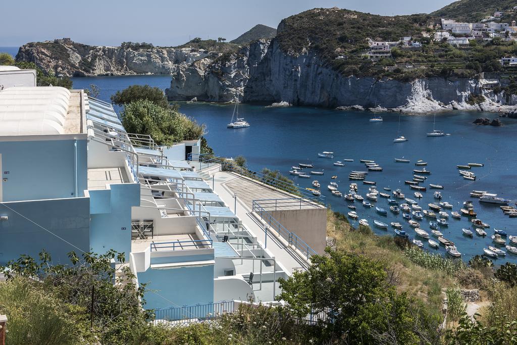 Magi - Appartamenti Maga Circe Ponza Eksteriør bilde